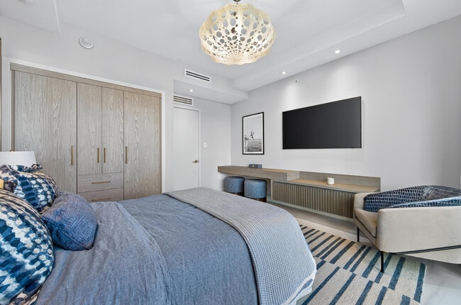 Building Photo - 3100 N Ocean Dr