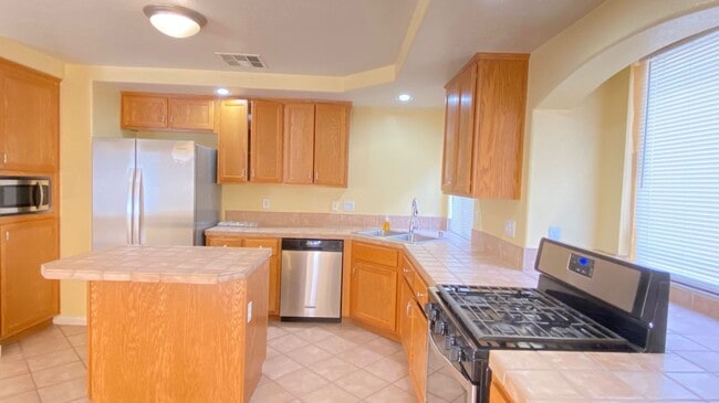 Building Photo - 5579 Vision Quest Ct
