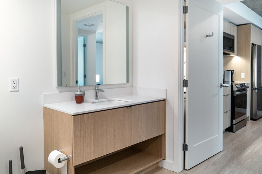 Building Photo - 1 Brady St