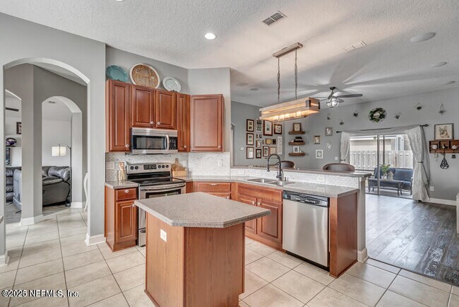 Building Photo - 13853 Malachi Ct