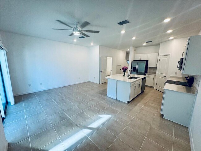 Building Photo - 8525 Lunar Skye St