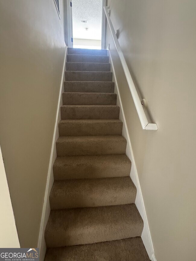 Building Photo - 116 Pointe Ct