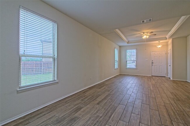 Building Photo - 468 Perryville Lp