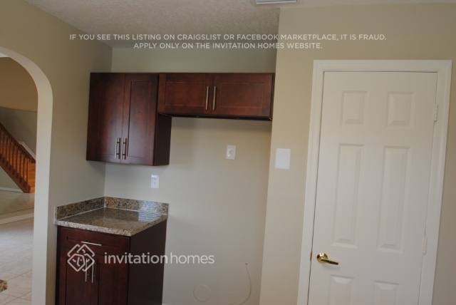Building Photo - 1330 NW 192nd Ln
