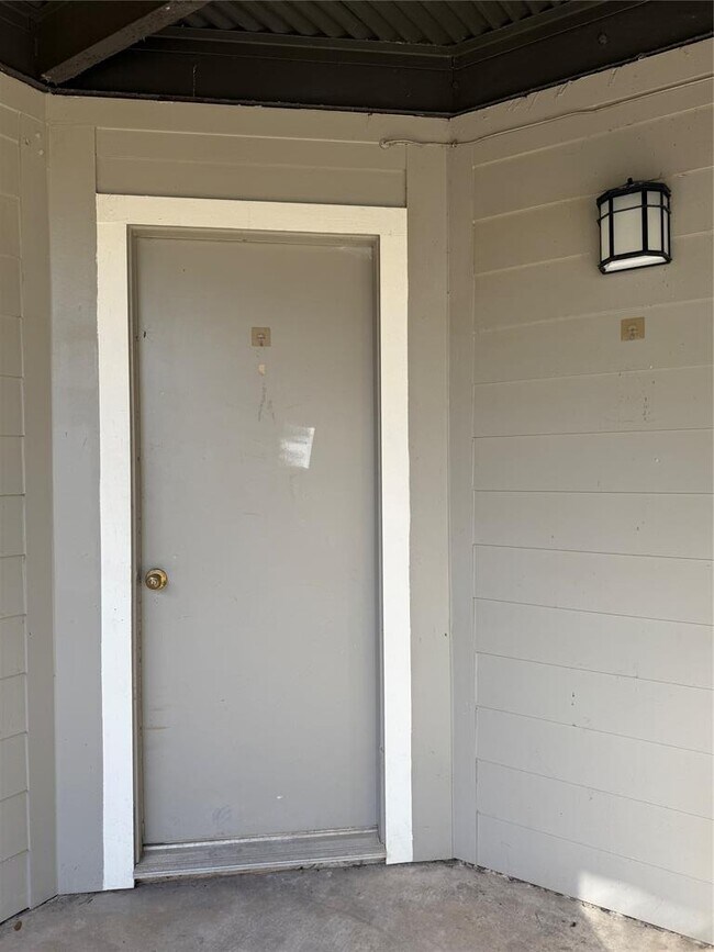 Building Photo - 10616 Mellow Meadow Dr