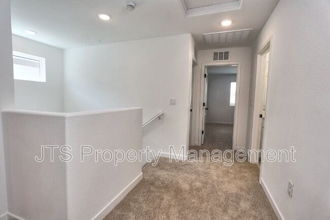 Building Photo - 4256 Aura Way