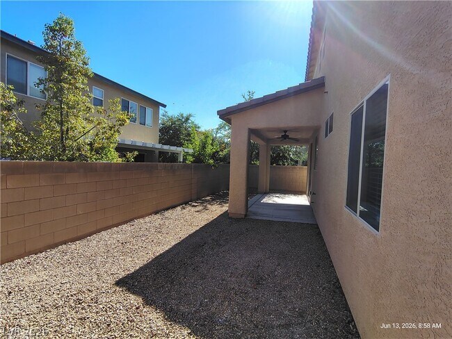 Building Photo - 9626 Abbey Pond Ave