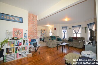 Building Photo - 505 Washington St