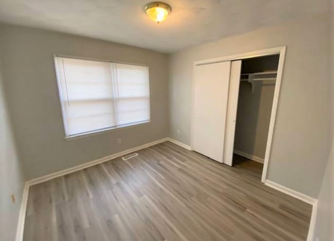 Building Photo - Lovely 3 bedroom ranch style home