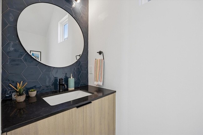 Building Photo - 1508 Redd St