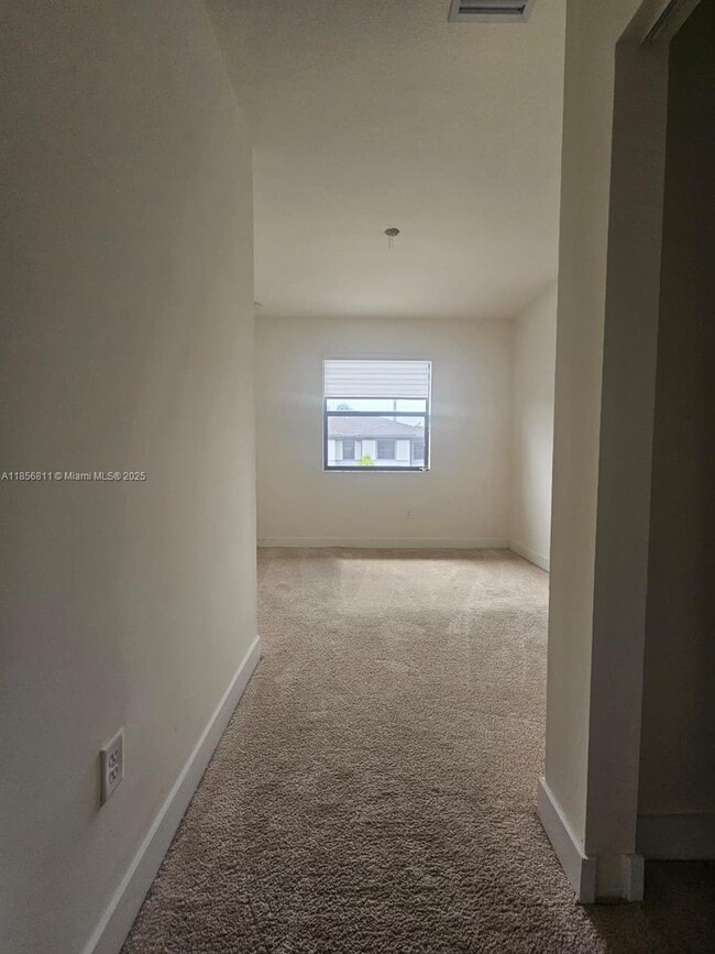 Building Photo - 15839 NW 91st Ct