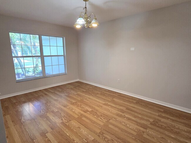 Building Photo - 116 Drake Way