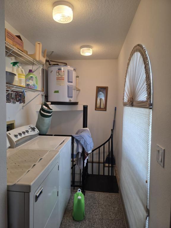 Building Photo - 4261 Paradise Cir