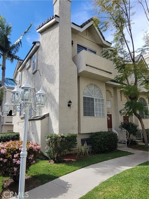 Building Photo - 15854 Jupiter Pl