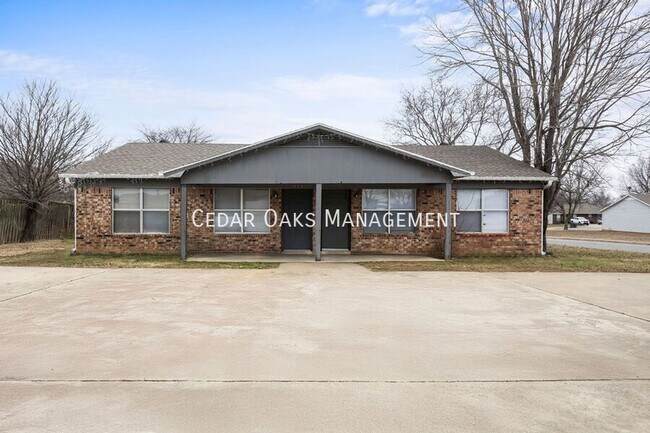 Building Photo - 4530 W Franciscan Trail
