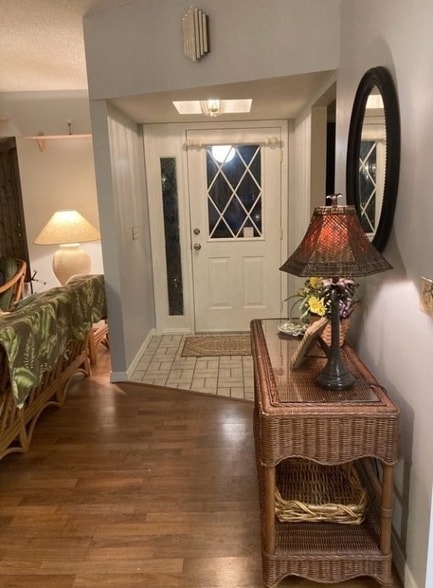 Building Photo - 1565 Glentry Ln