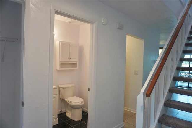 Building Photo - 504 Orange Blossom Dr