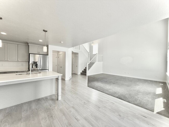 Building Photo - 3 Bed | 2.5 Bath | 2,365 sq ft above grade | Full unfinished basement | 2-car garage