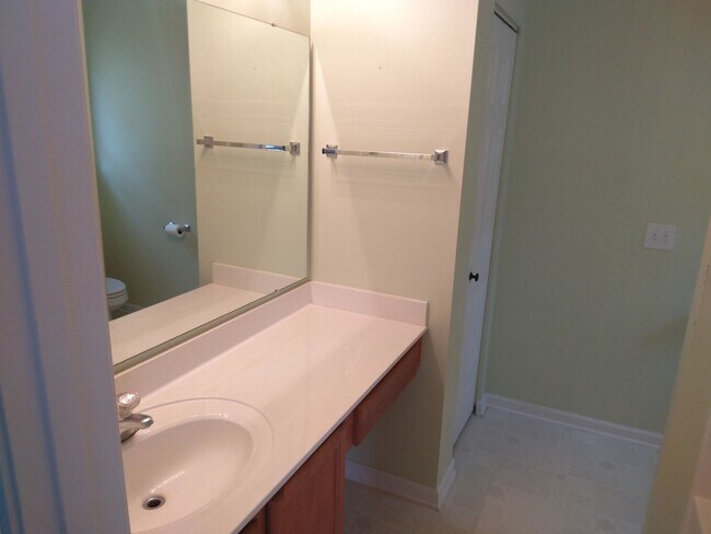 Building Photo - $1,995 - Pet Friendly, 3 Bedroom, 2 Bath H...
