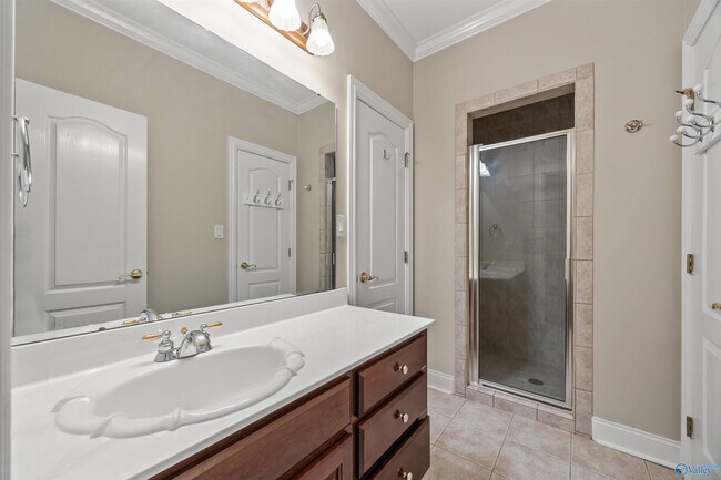 Building Photo - 121 Cheekwood Dr