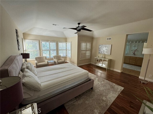 Building Photo - 6 Lakeridge