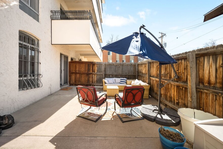 Building Photo - 1365 Columbine St
