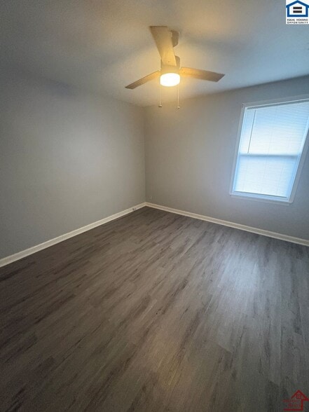 Building Photo - 427 Revels Dr