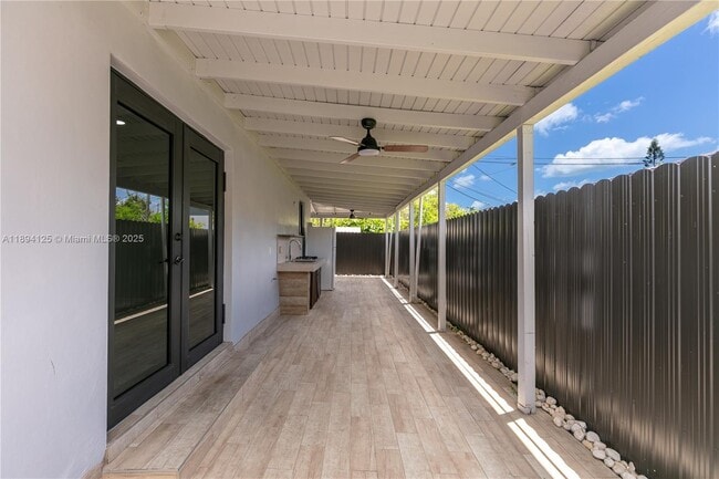 Building Photo - 3612 SW 15th St