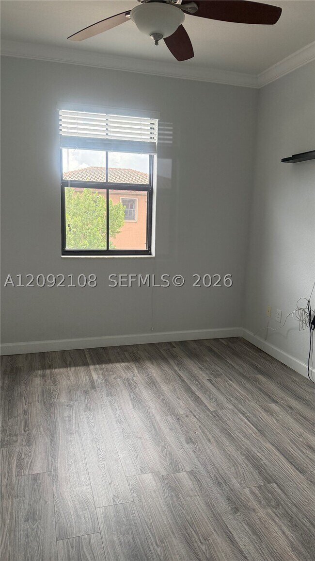Building Photo - 3301 W 89th Terrace