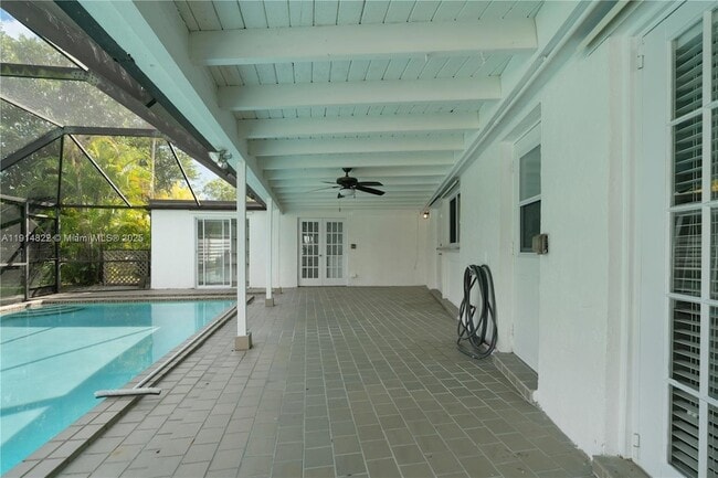 Building Photo - 10621 SW 111th St