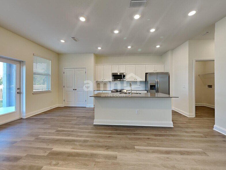 Building Photo - 1091 Grafton Ridge Dr