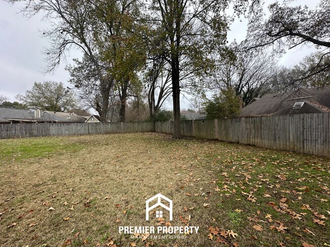 Building Photo - 968 Boones Hollow Dr