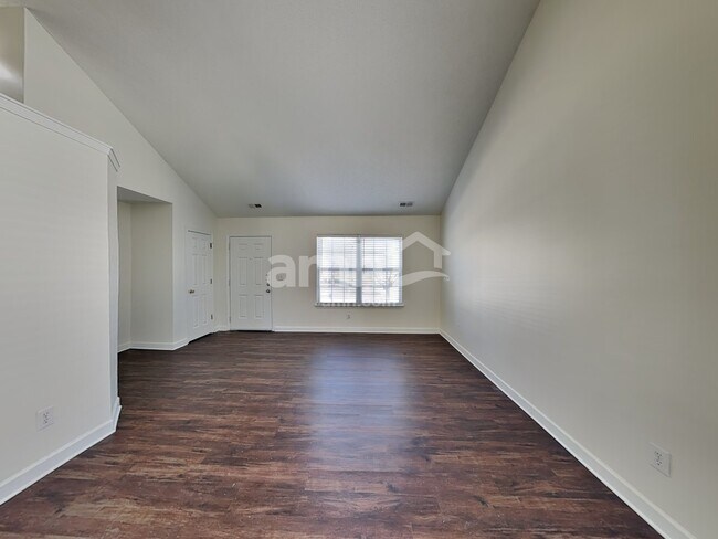 Building Photo - 710 Woodington Ln