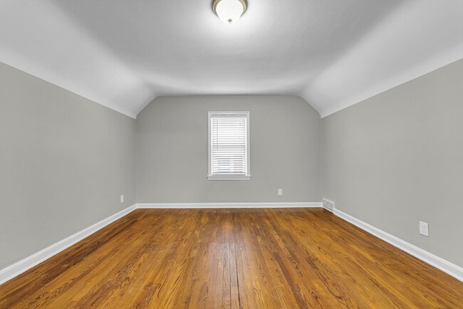 Building Photo - 2555 Saybrook Rd