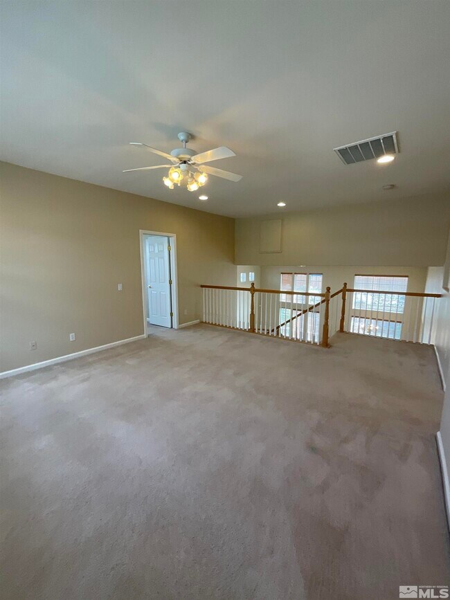 Building Photo - 2847 Falcon Ridge Dr