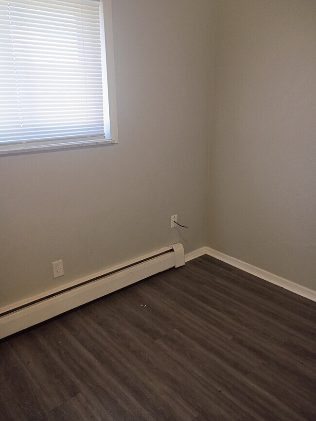 Building Photo - 251 Graham St