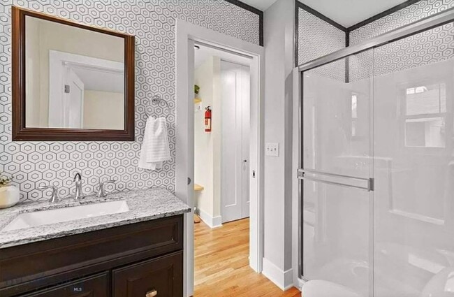 Building Photo - Downtown Bozeman Bungalow - 3 Bed | 2 Bath | Fully Renovated