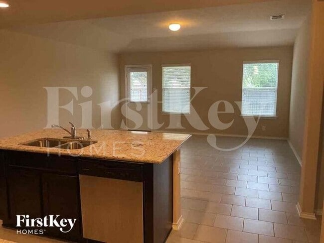 Building Photo - 15222 Cinnamon Teal