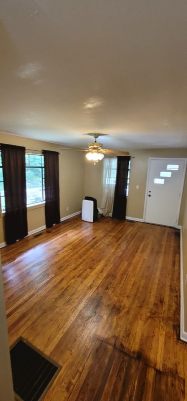 Building Photo - 1078 Willow Dr