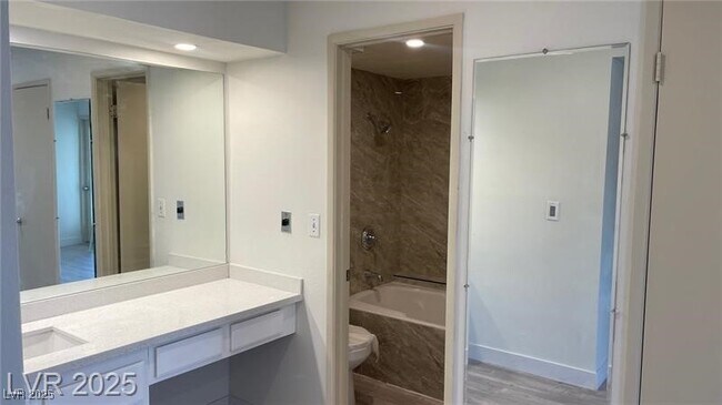 Building Photo - 1701 E Katie Ave