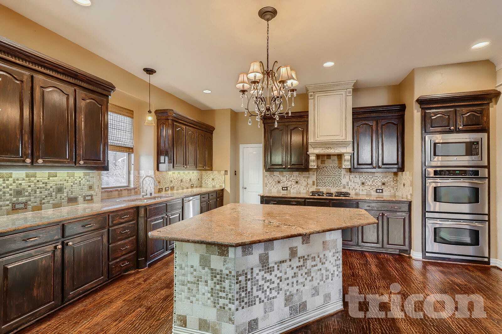 Building Photo - 2240 27th Ave Ct