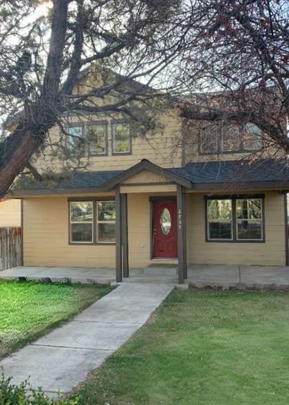 Primary Photo - 2755 NW 10th St
