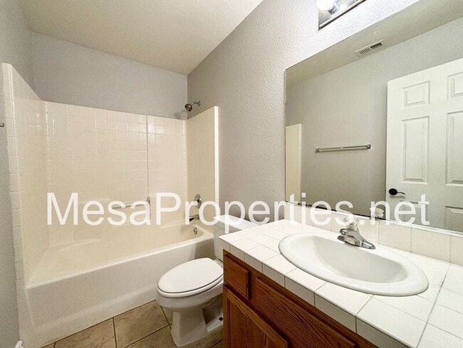 Building Photo - 10795 Merino Ave