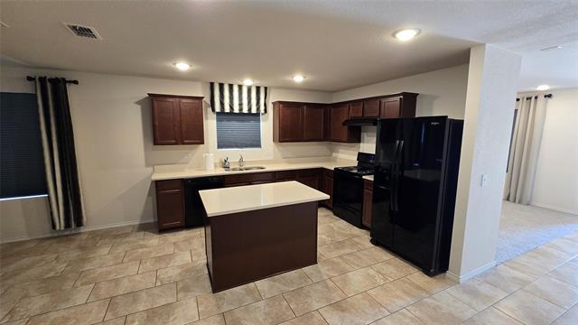 Building Photo - 1802 Aslynn Cir
