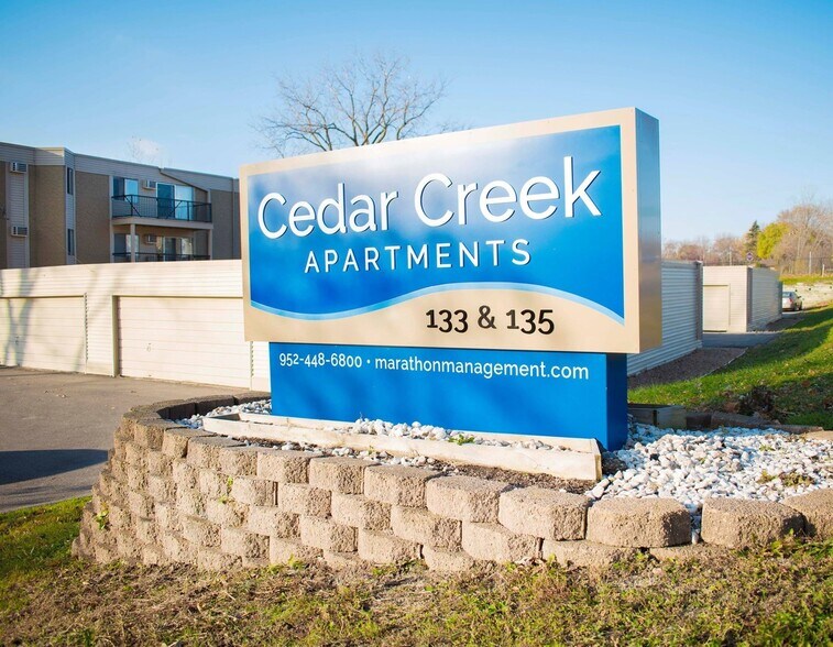 Cedar Creek Apartments 133135 Crosstown Blvd Chaska MN 55318