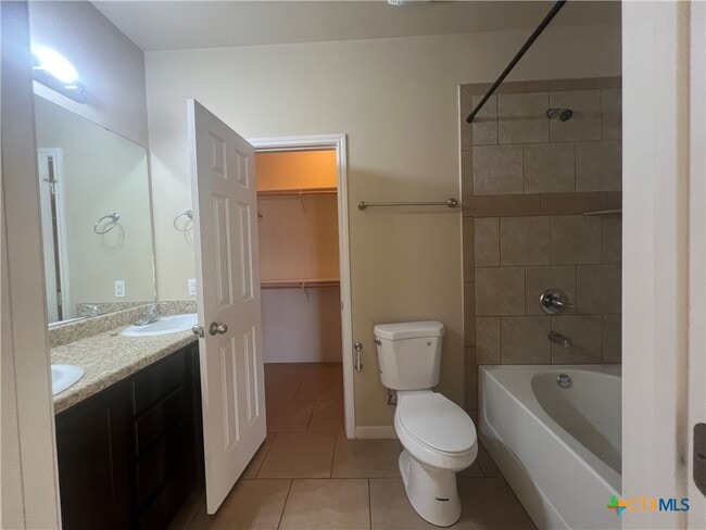 Building Photo - 1206 Loyal Ln