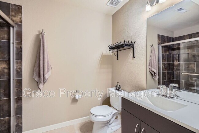 Building Photo - 16376 Flintlock Ct