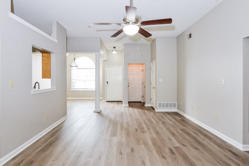 Building Photo - 8180 Cross Point Dr