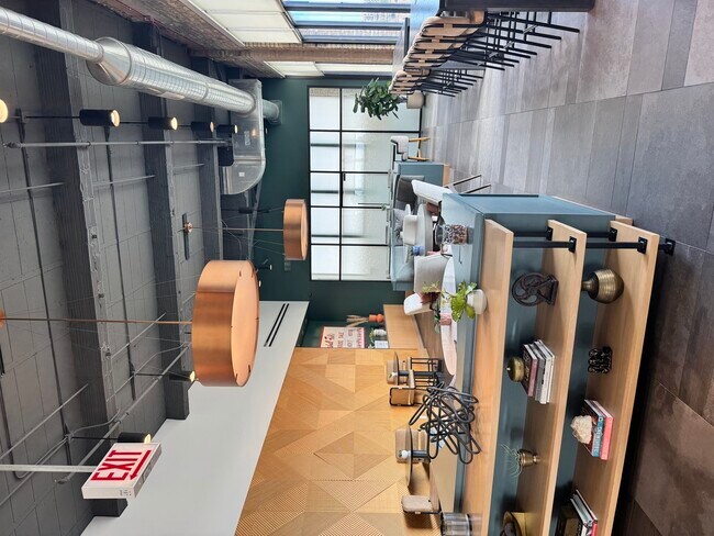 Building Photo - 4000 W Diversey Ave