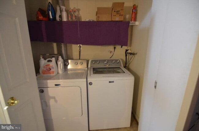 Building Photo - 2039 Gallows Tree Ct